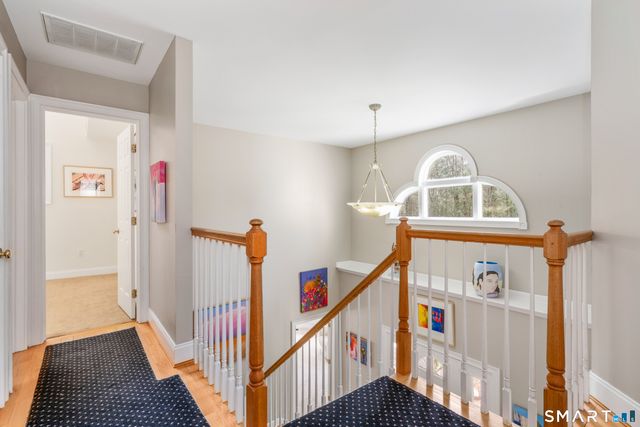 35 Hanson Road, Canton, CT 06019