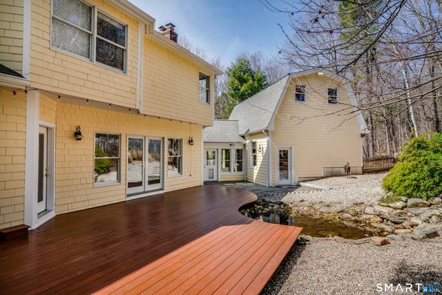 35 Hanson Road, Canton, CT 06019