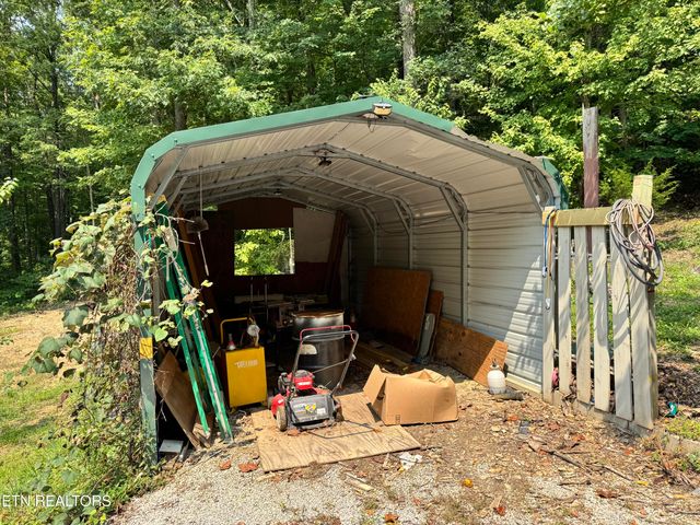 30 Holden Hollow, Jamestown, TN 38556