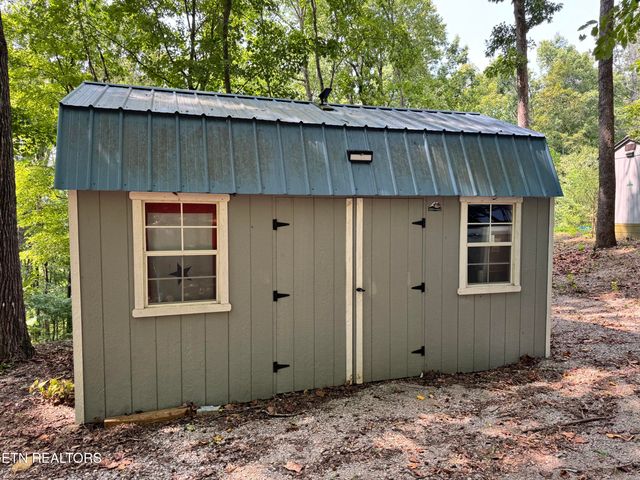 30 Holden Hollow, Jamestown, TN 38556