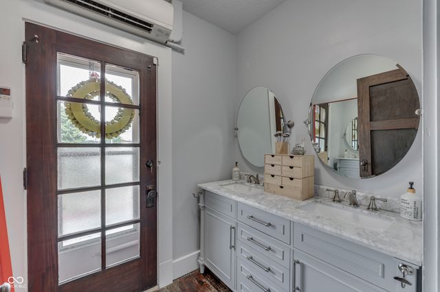 629 S Miller Street, Shelbyville, IN 46176