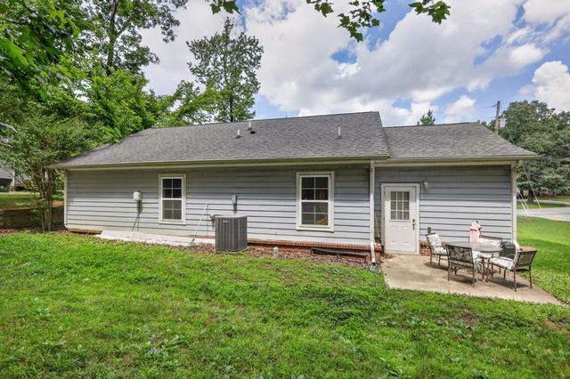 119 Silver Leaf Cir, Dickson, TN 37055