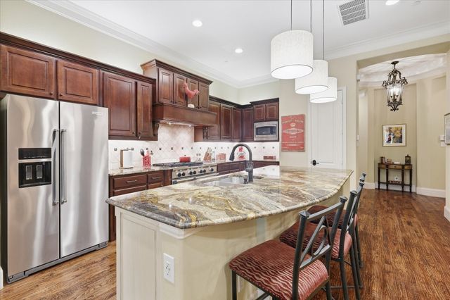 2809 Creekway Drive, Carrollton, TX 75010