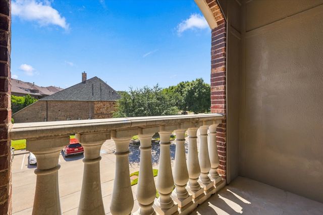 2809 Creekway Drive, Carrollton, TX 75010
