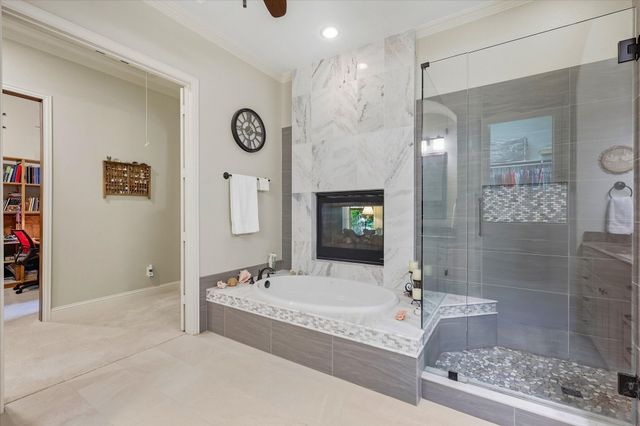 2809 Creekway Drive, Carrollton, TX 75010