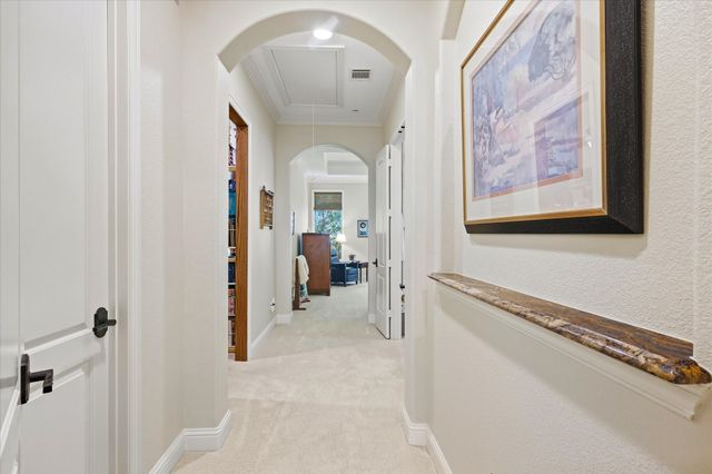 2809 Creekway Drive, Carrollton, TX 75010