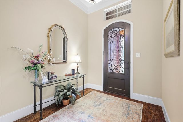 2809 Creekway Drive, Carrollton, TX 75010