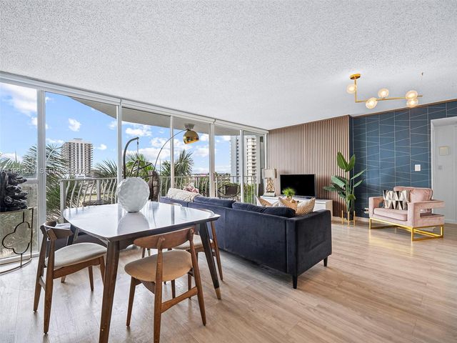 7601 E Treasure Dr 711, North Bay Village, FL 33141