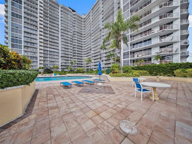 7601 E Treasure Dr 711, North Bay Village, FL 33141