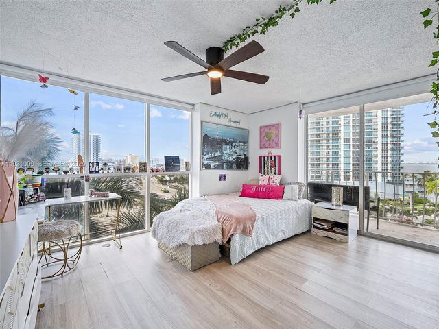 7601 E Treasure Dr 711, North Bay Village, FL 33141