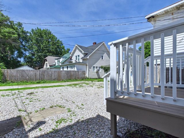 1208 10th Avenue, Huntington, WV 25701