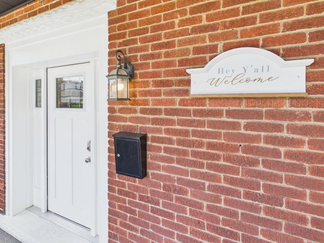 1208 10th Avenue, Huntington, WV 25701