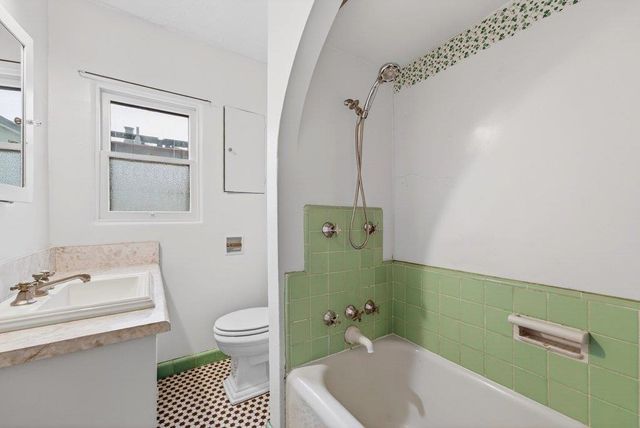 215 Cayuga Street, Santa Cruz, CA 95062