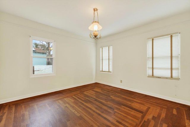 215 Cayuga Street, Santa Cruz, CA 95062