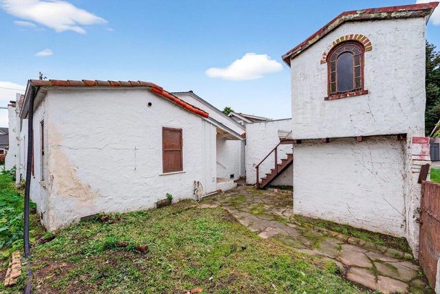 215 Cayuga Street, Santa Cruz, CA 95062