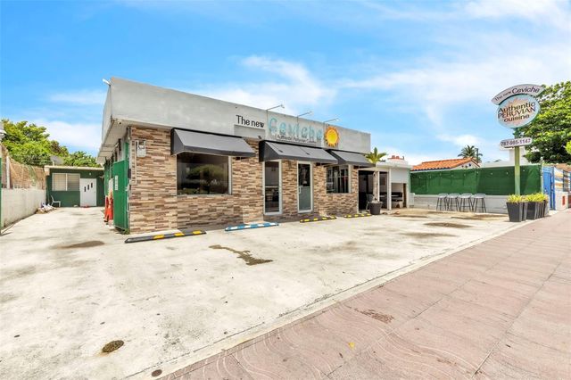 3038 AVENIDA ISLA VERDE AVENUE, Carolina, PR 00979