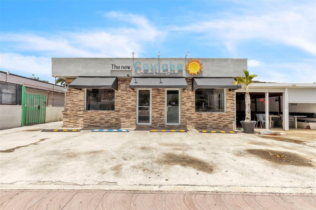 3038 AVENIDA ISLA VERDE AVENUE, Carolina, PR 00979