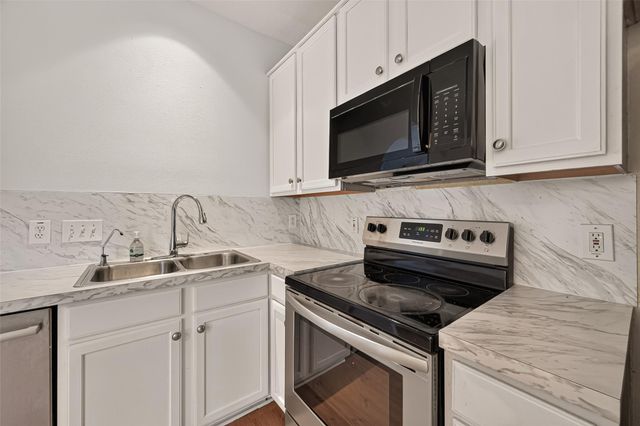 16007 Sweet Fern Street, Houston, TX 77070