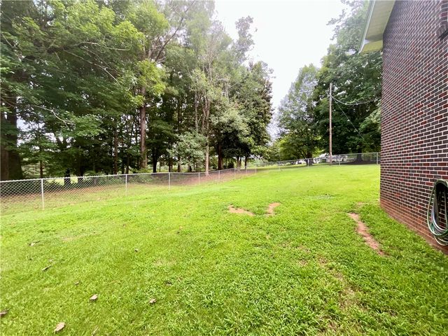 202 Muller Road, Walhalla, SC 29691