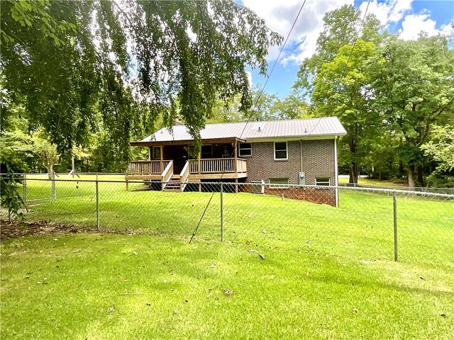202 Muller Road, Walhalla, SC 29691