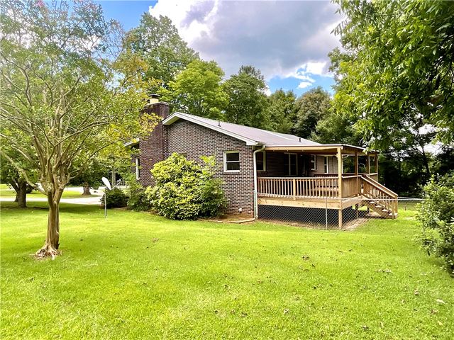 202 Muller Road, Walhalla, SC 29691