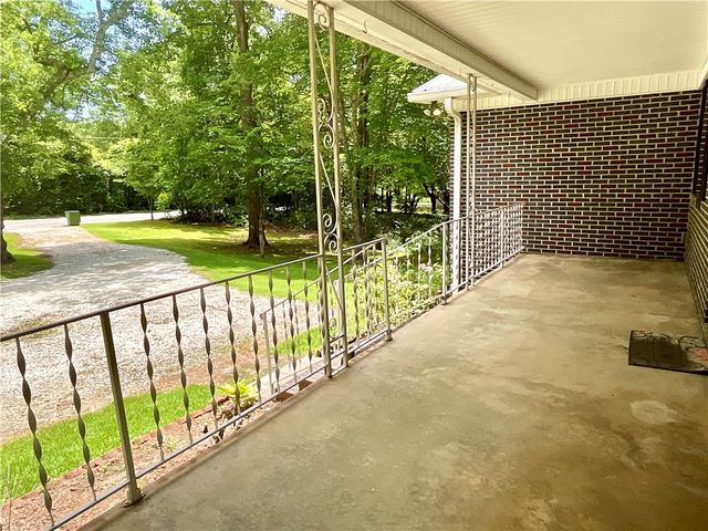 202 Muller Road, Walhalla, SC 29691