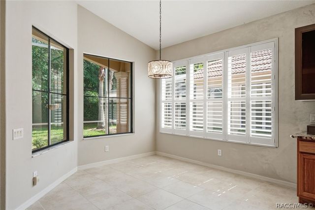 653 W Doerr Path, Hernando, FL 34442