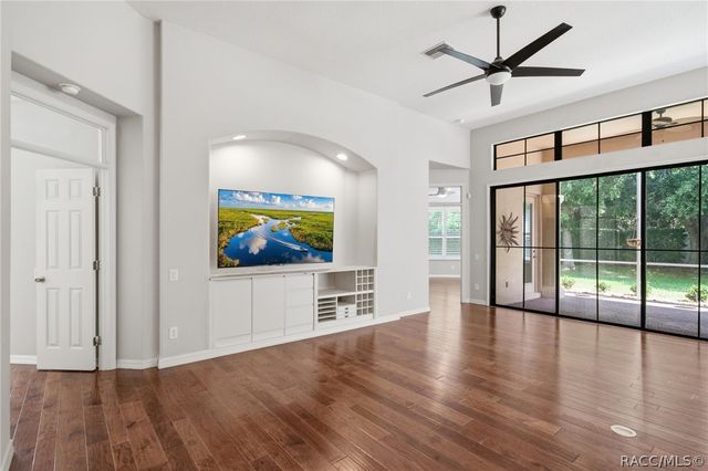 653 W Doerr Path, Hernando, FL 34442