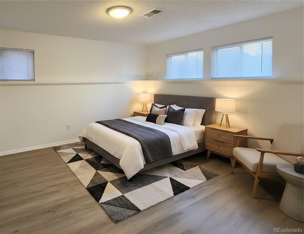 4640 S Akron Street, Englewood, CO 80111