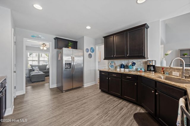 442 Pebble Shore Drive, Sneads Ferry, NC 28460