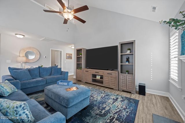 442 Pebble Shore Drive, Sneads Ferry, NC 28460