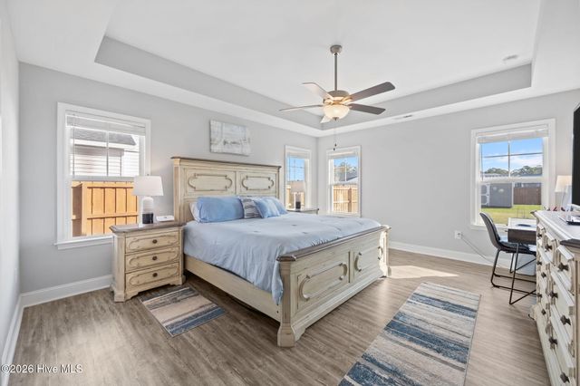 442 Pebble Shore Drive, Sneads Ferry, NC 28460