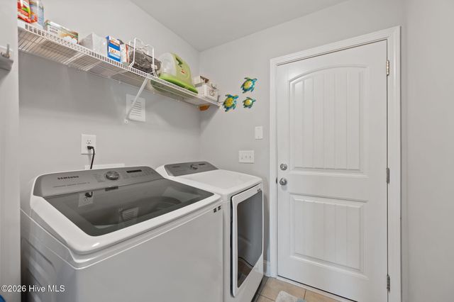 442 Pebble Shore Drive, Sneads Ferry, NC 28460