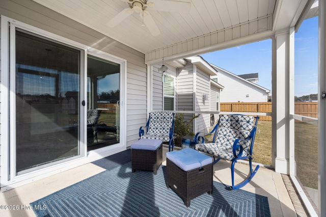 442 Pebble Shore Drive, Sneads Ferry, NC 28460