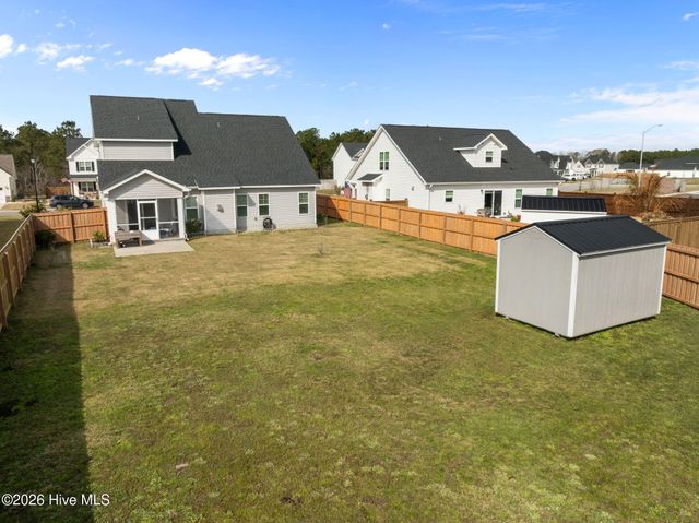 442 Pebble Shore Drive, Sneads Ferry, NC 28460