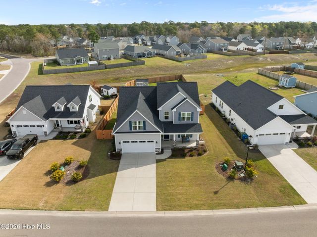 442 Pebble Shore Drive, Sneads Ferry, NC 28460