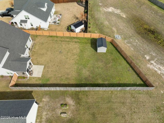 442 Pebble Shore Drive, Sneads Ferry, NC 28460