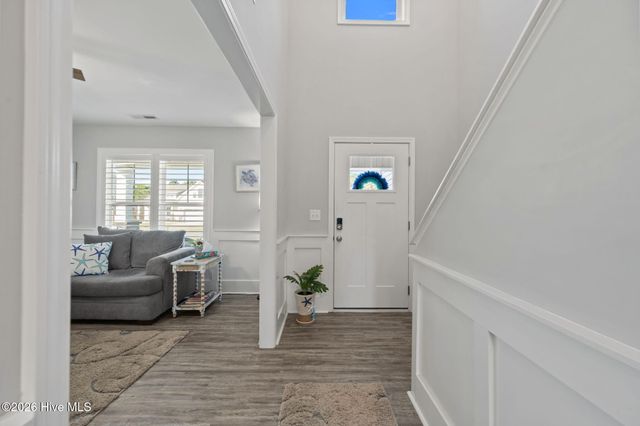 442 Pebble Shore Drive, Sneads Ferry, NC 28460