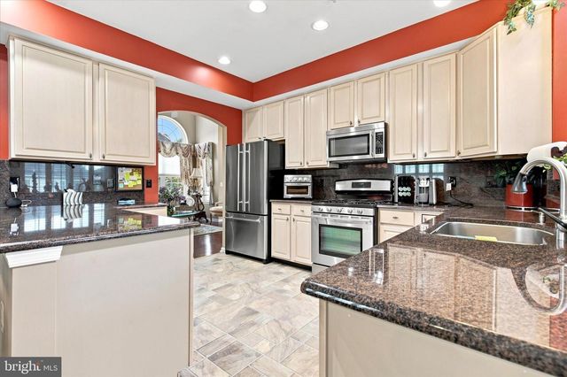 937 LAURENS LN, Warwick, PA 18974