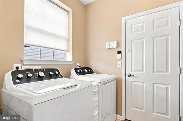 937 LAURENS LN, Warwick, PA 18974