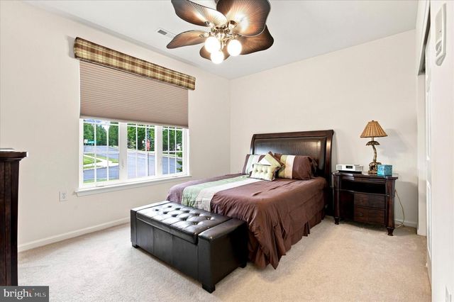937 LAURENS LN, Warwick, PA 18974