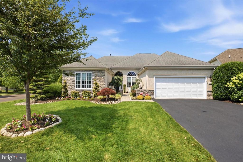 937 LAURENS LN, Warwick, PA 18974