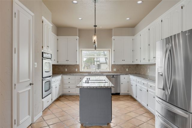 1201 Findlay Drive, Arlington, TX 76012