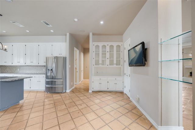 1201 Findlay Drive, Arlington, TX 76012