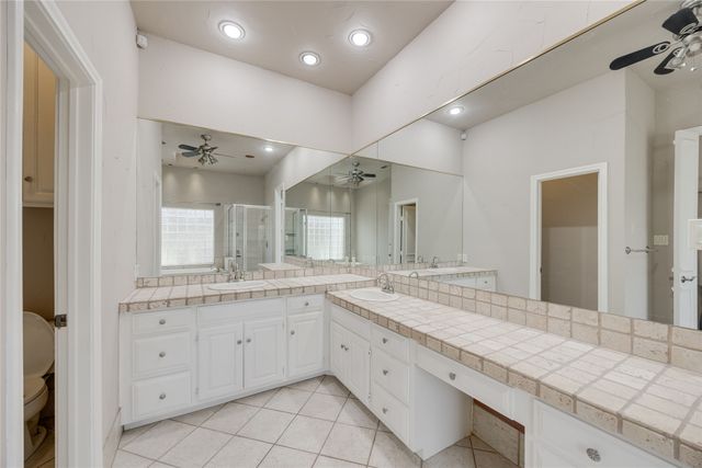 1201 Findlay Drive, Arlington, TX 76012