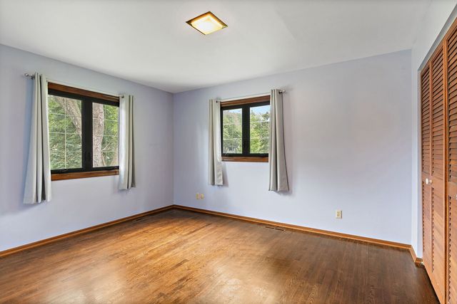 2916 Skyline Drive, Crystal Lake, IL 60012