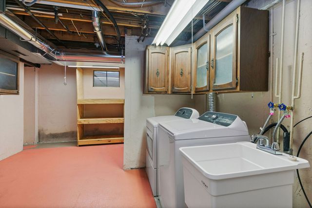 2916 Skyline Drive, Crystal Lake, IL 60012