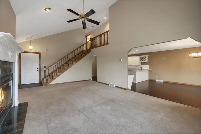 2228 LOST DAUPHIN ROAD, De Pere, WI 54115