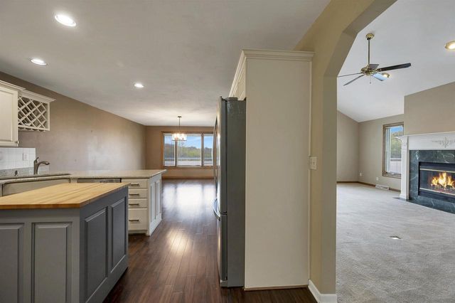 2228 LOST DAUPHIN ROAD, De Pere, WI 54115