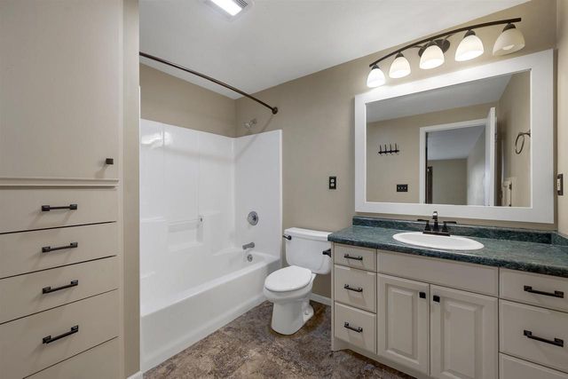 2228 LOST DAUPHIN ROAD, De Pere, WI 54115